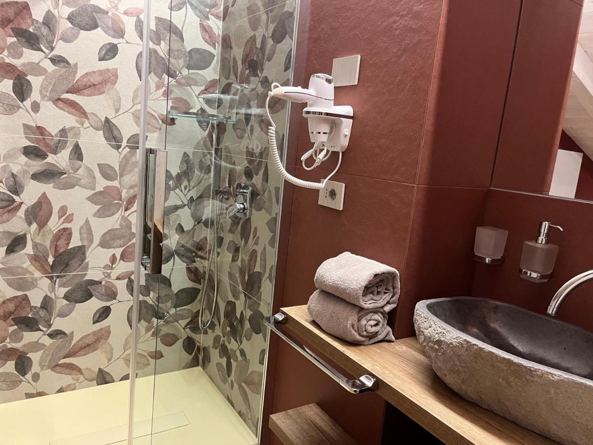 Le Rocce Val Di Non - Quality Room & Breakfast Tassullo Екстер'єр фото