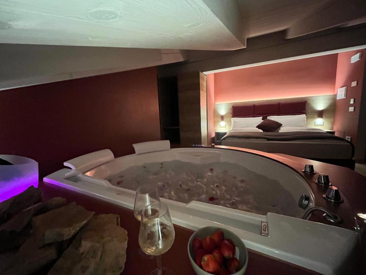 Le Rocce Val Di Non - Quality Room & Breakfast Tassullo Екстер'єр фото