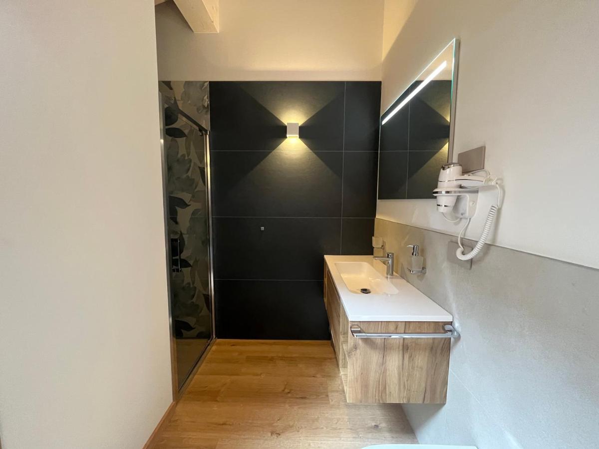 Le Rocce Val Di Non - Quality Room & Breakfast Tassullo Екстер'єр фото