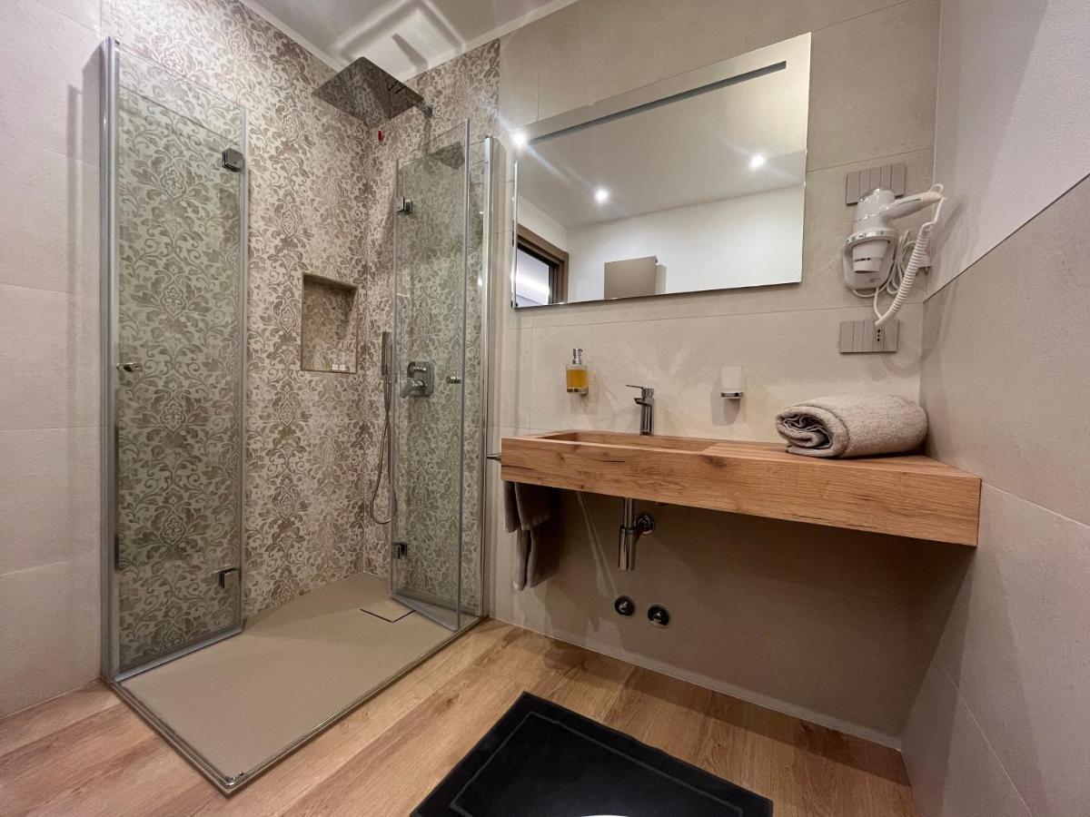 Le Rocce Val Di Non - Quality Room & Breakfast Tassullo Екстер'єр фото