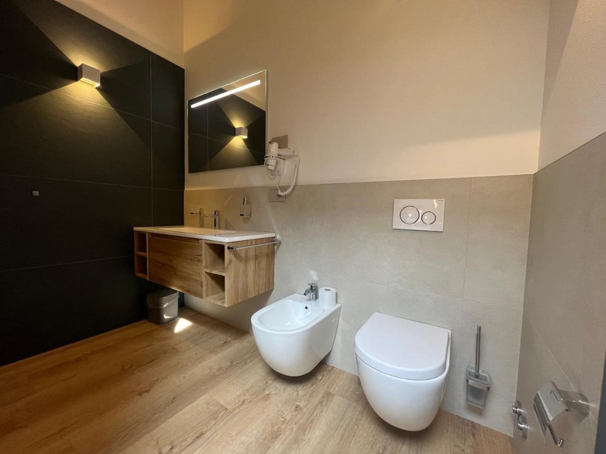 Le Rocce Val Di Non - Quality Room & Breakfast Tassullo Екстер'єр фото