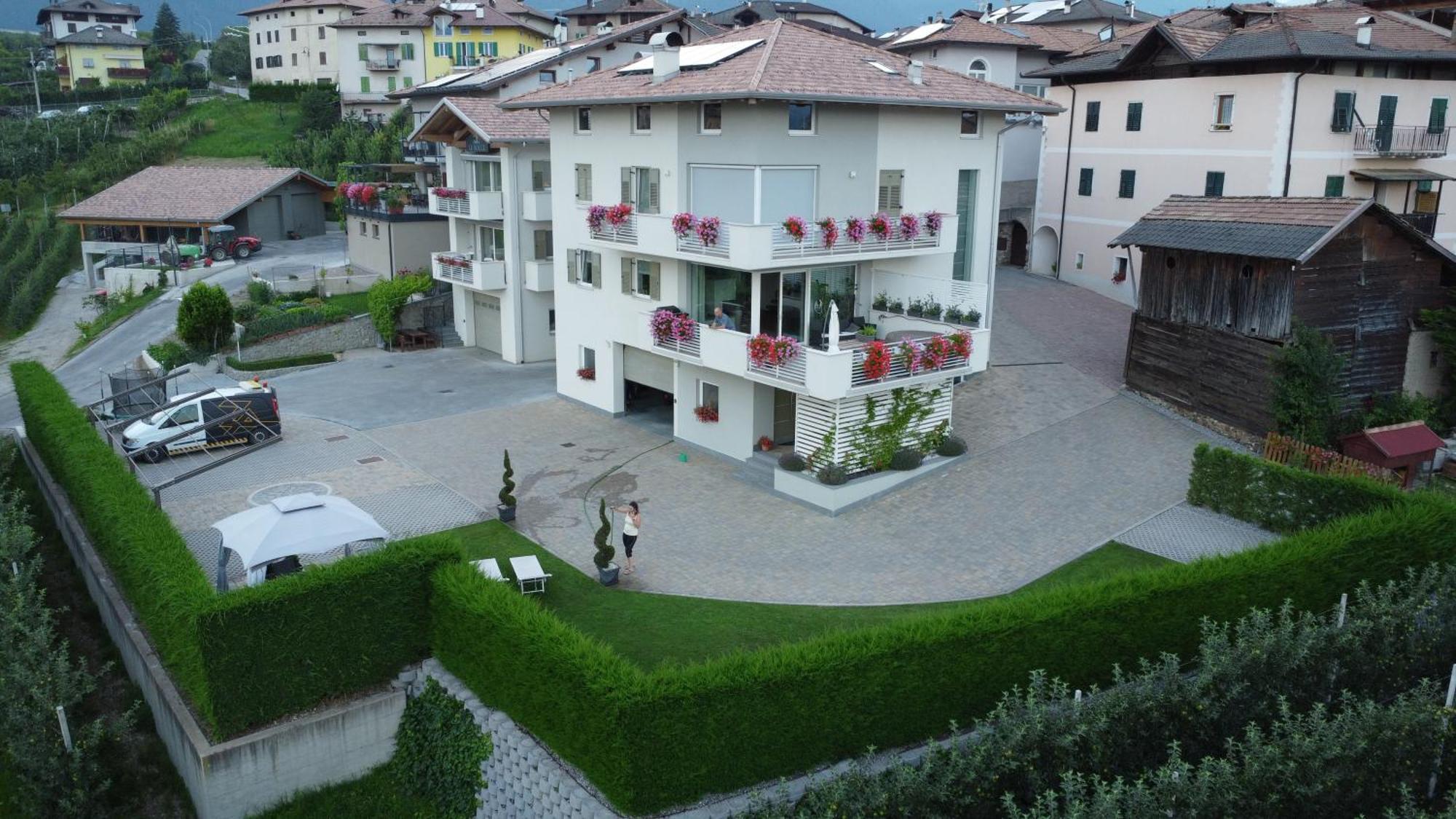 Le Rocce Val Di Non - Quality Room & Breakfast Tassullo Екстер'єр фото